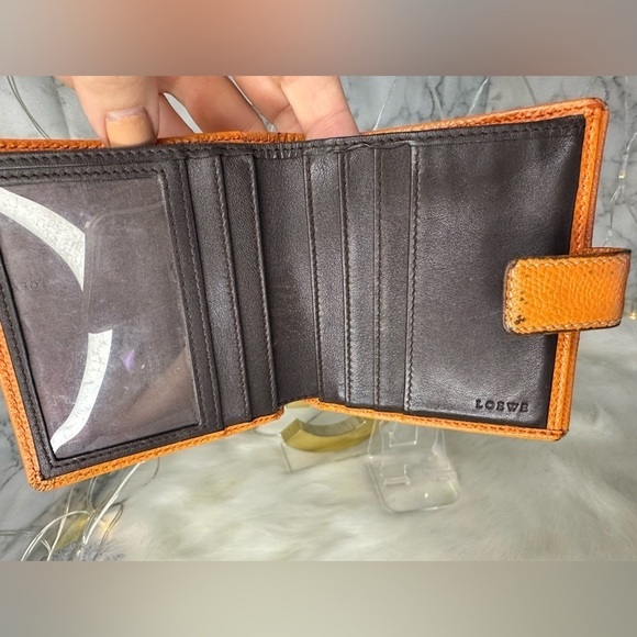 AUTHENTIC LOEWE ORANGE ANAGRAM LEATHER BIFOLD SNAP WALLET - Picture 7 of 13